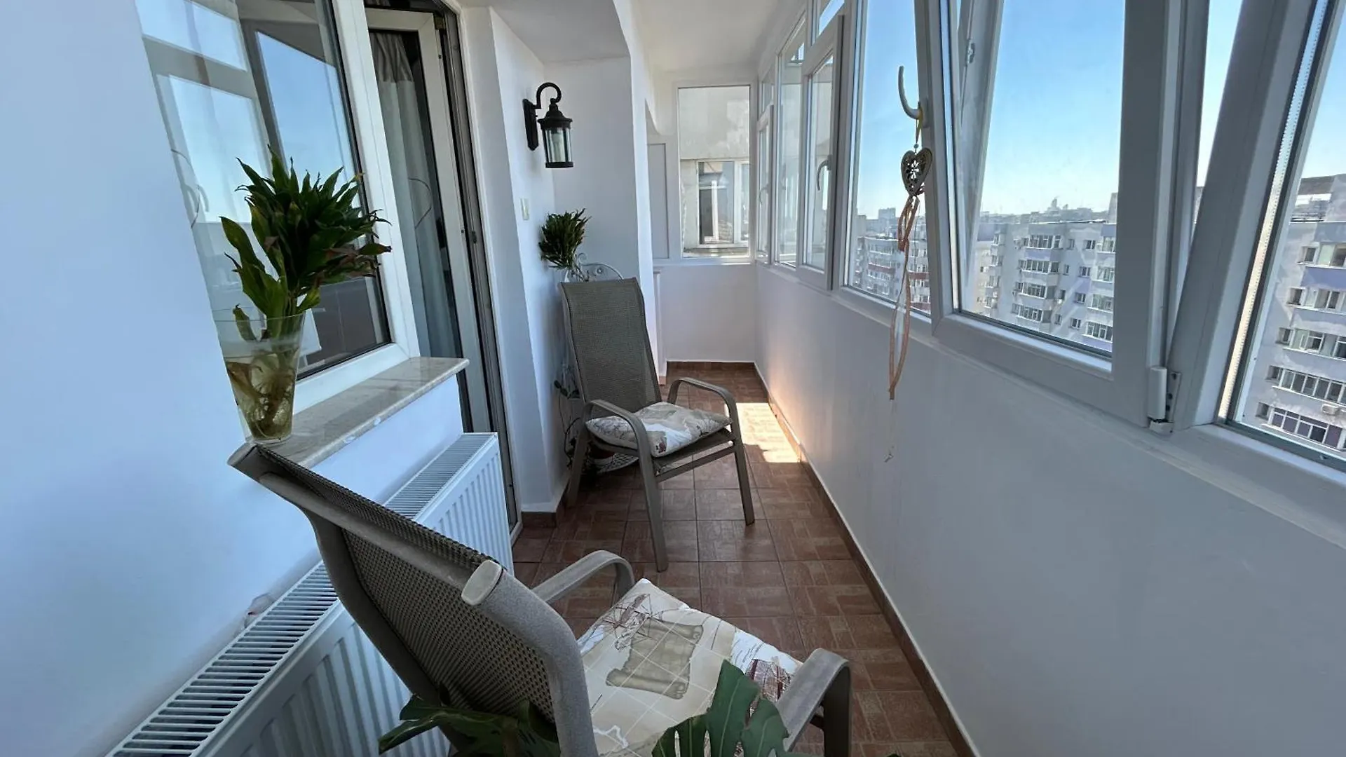 Luxury & Cosy - Infinit Apartments Bucarest 0*,  Rumanía